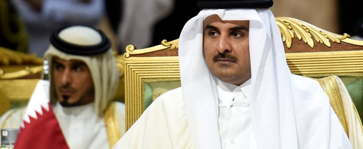 أردوغان وأعوانه ينظمون لعمل مسيره للوقوف بجوار قطر