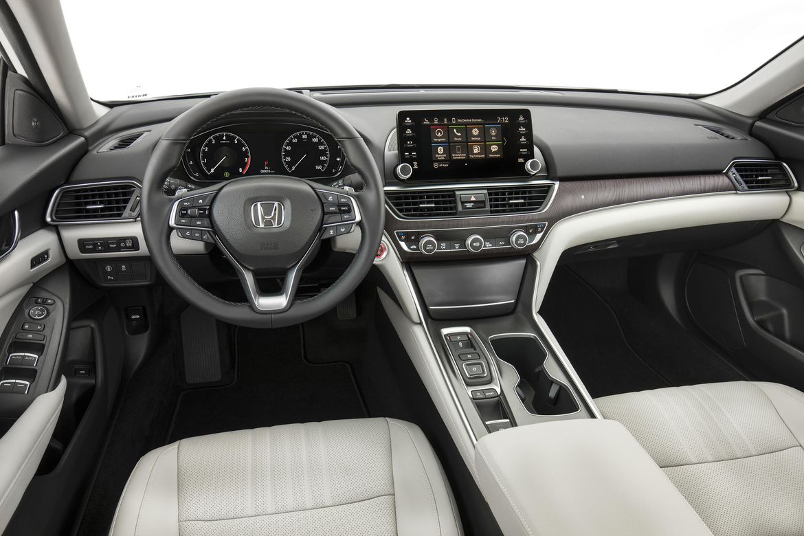 شركة هوندا تكشف Honda Accor2018 10 التصميم الداخلي للسيارة