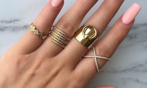 تقويه الاظافر و تطويلها