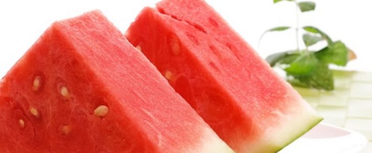 تعرف علي فوائد و أهمية البطيخ في فصل الصيف