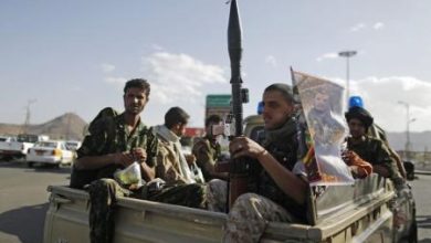 الحوثيون يجرون مناورات عسكرية قرب الحدود مع السعودية 10 الحوثيون يجرون مناورات عسكرية قرب الحدود مع السعودية