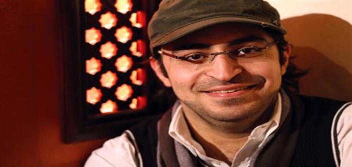 تعرف على سبب إيقاف برنامج عالقهوة لأحمد يونس على إذاعة نجوم أف إم 26 احمد يونس مذيع برنامج ع القهوه