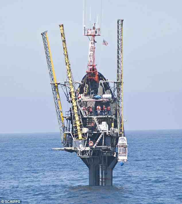 سفينة الأبحاث الأمريكية القلاّبة.. سفينة أبحاث من نوعٍ آخر ! 25 سفينة الأبحاث والإستكشاف القلابة