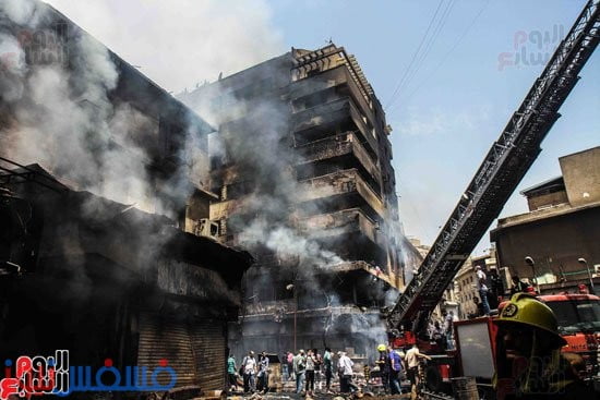 أرتفاع ضحايا حريق العتبة إلي 3 وفيات و91 مصاباً 1 صور حريق العتبة