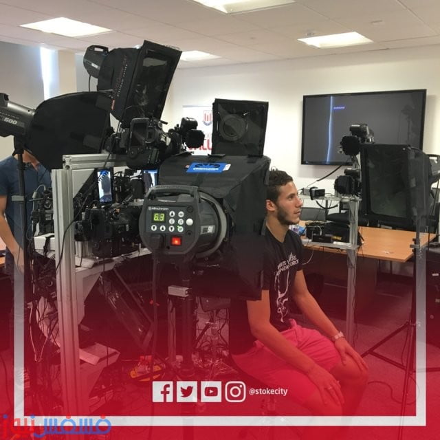 صور رمضان صبحي أثناء عملية التصوير