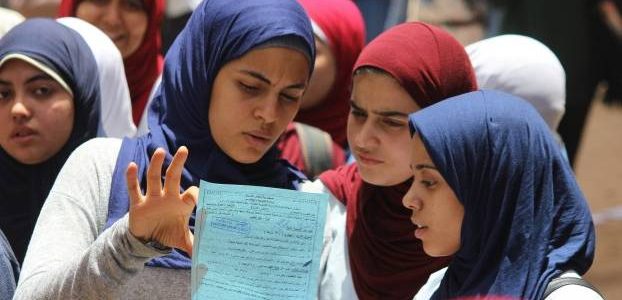 طلاب الثانويه العامة بين سهولة امتحان الفلسفة و الإستاتيكا وصعوبة الجولوجيا