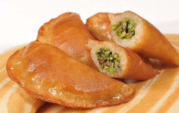 طريقه عمل احلى قطايف فى البيت لشهر رمضان 9