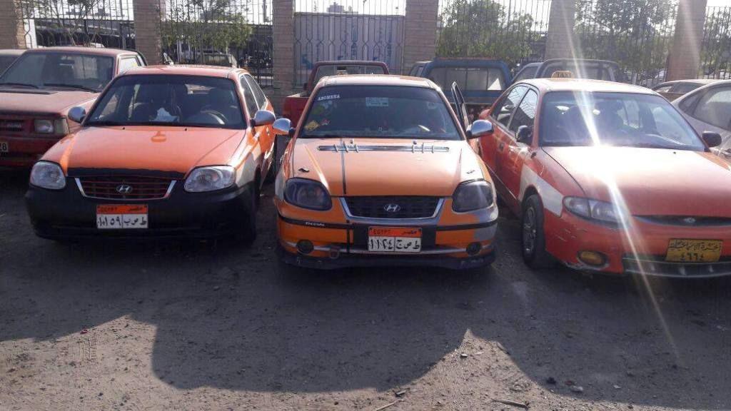 مديرية أمن الإسماعيلية تتحفظ علي ٢١ سيارة و سائقيها بسبب رفع الأجرة علي المواطنين 23 مديرية أمن الإسماعيلية تتحفظ علي ٢١ سيارة و سائقيها بسبب رفع الأجرة علي المواطنين 4