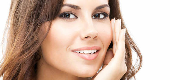 ماسكات لنضارة البشرة دون استخدام المساحيق التجميلية 10 ماسكات لنضارة البشرة