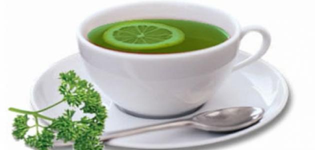 فوائد شرب عصير البقدونس 2