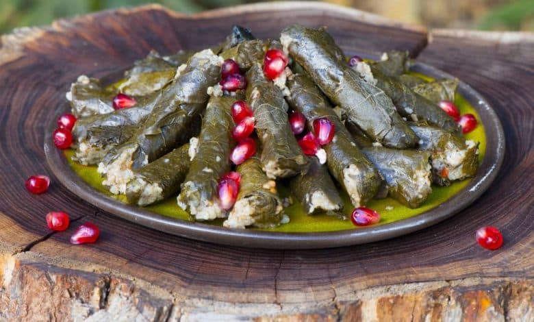 طريقة ورق العنب بدبس الرمان 10 طريقة ورق العنب بدبس الرمان