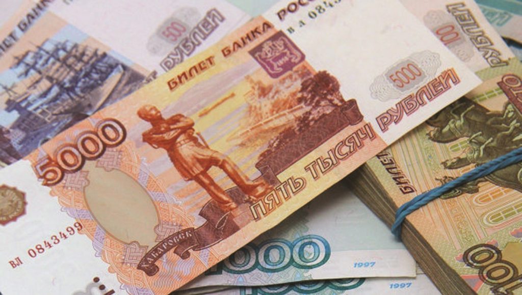 هل إدراج الجنيه المصري أمام الروبل الروسي يؤثر على سعر الدولار