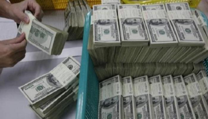 مفاجأة في سعر الدولار عالميًا بعد بيانات التضخم الأمريكي مفاجأة في سعر الدولار عالميًا بعد بيانات التضخم الأمريكي