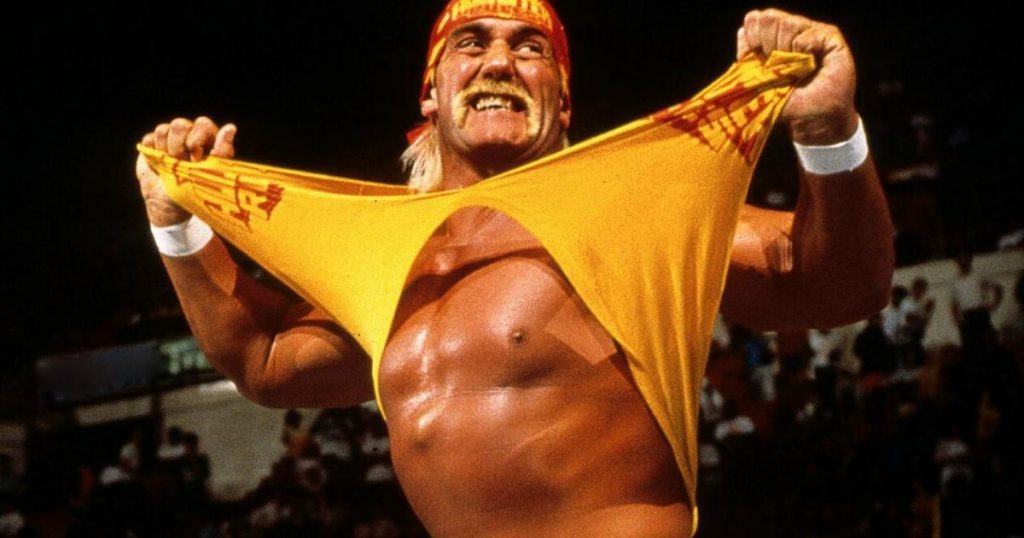 إصابة المصارع هالك هوجان بشلل نصفى إصابة المصارع هالك هوجان بشلل نصفى