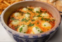 طريقة البيض التركي بالطماطم