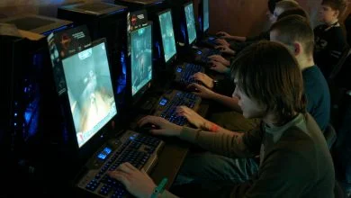 اللعب الإلكتروني